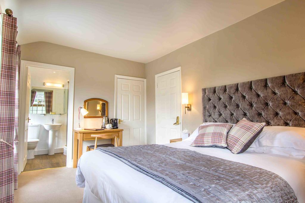Crown & Punchbowl Hotel Milton  Екстериор снимка