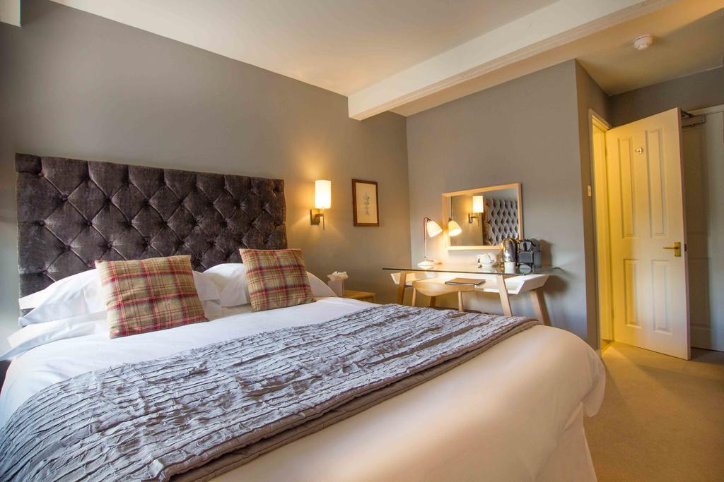 Crown & Punchbowl Hotel Milton  Екстериор снимка